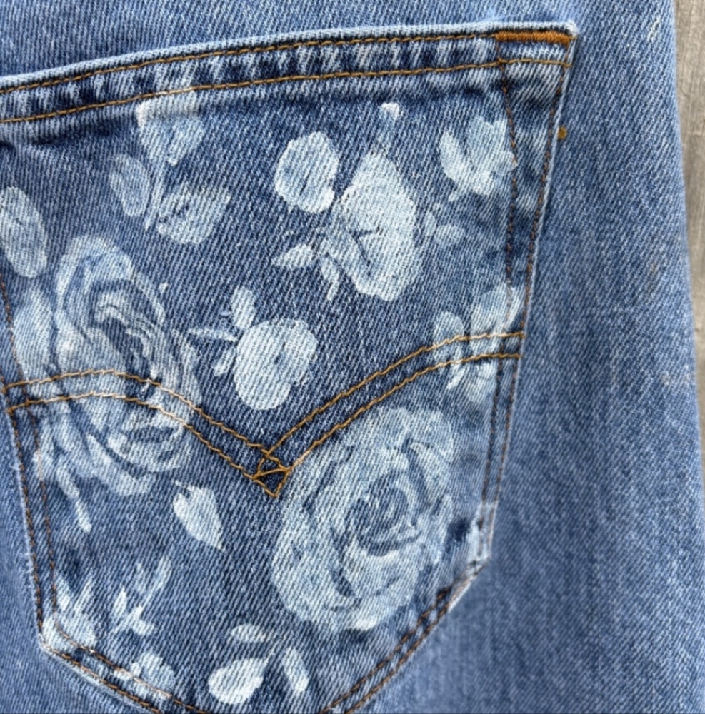 Levi's Blue Floral Jeans - Picture 11 of 16